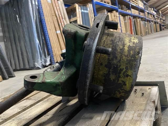 John Deere ZF Навесное оборудование и запчасти