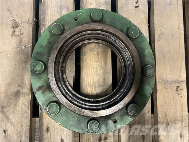 John Deere ZF Навесное оборудование и запчасти