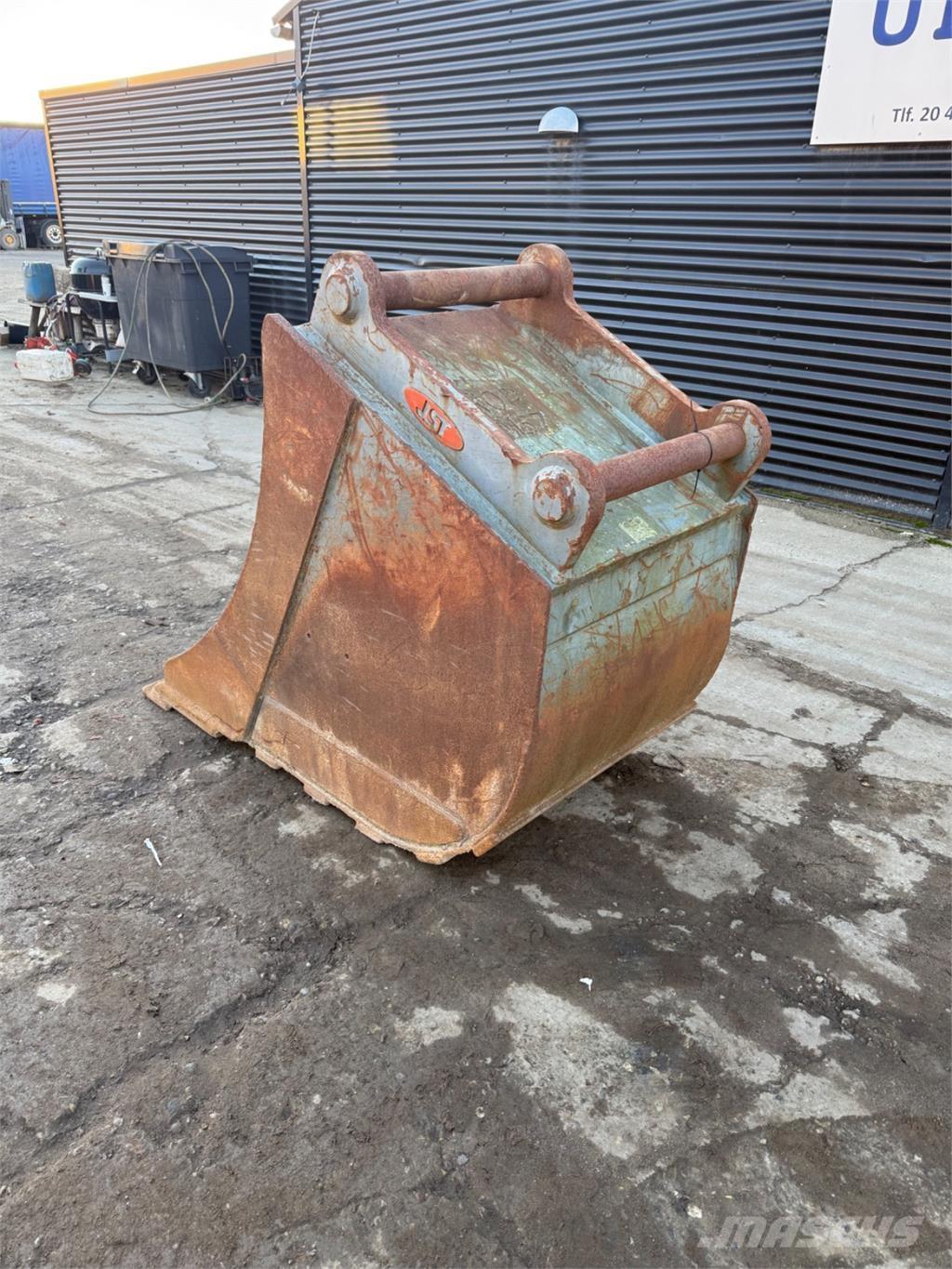 JST Graveskovl Ковши