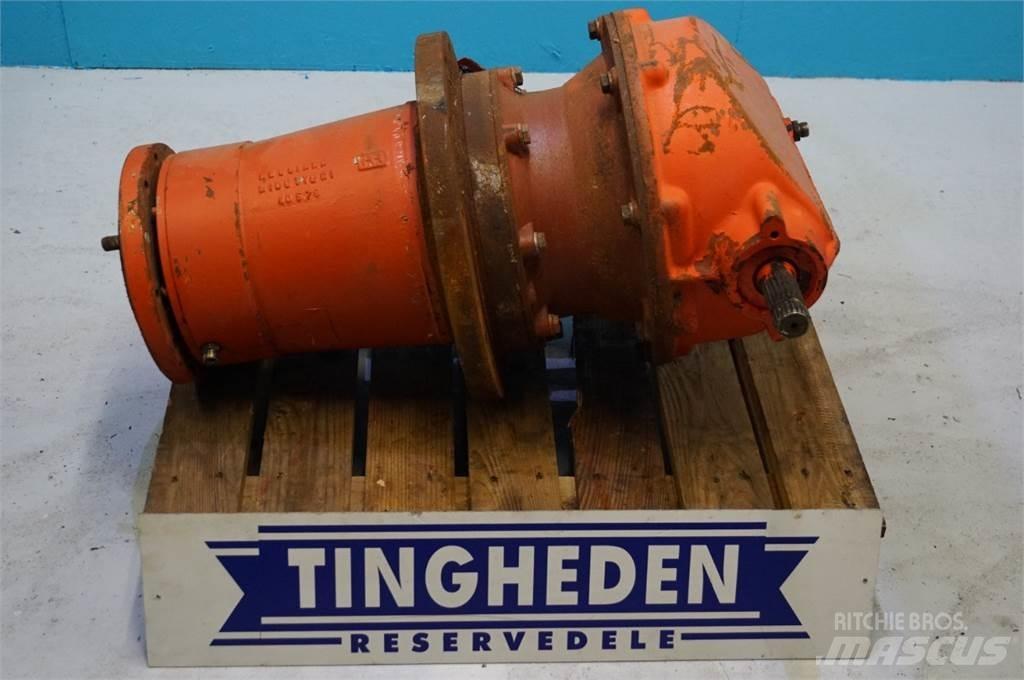 Kuhn Fodervogn Кормораздатчики