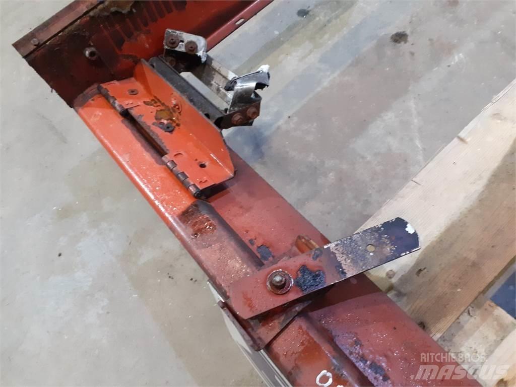 Laverda 626 Пескоразбрасыватели