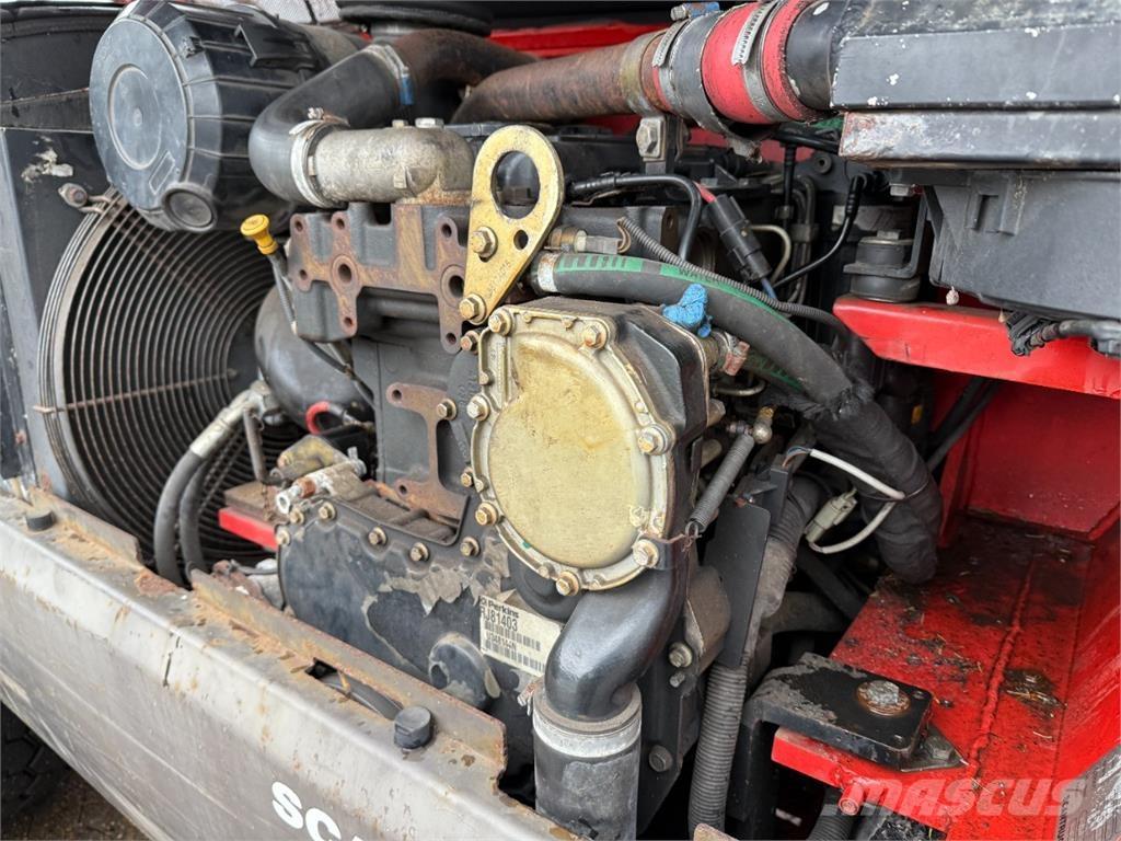 Manitou MHT860L Телескопические погрузчики