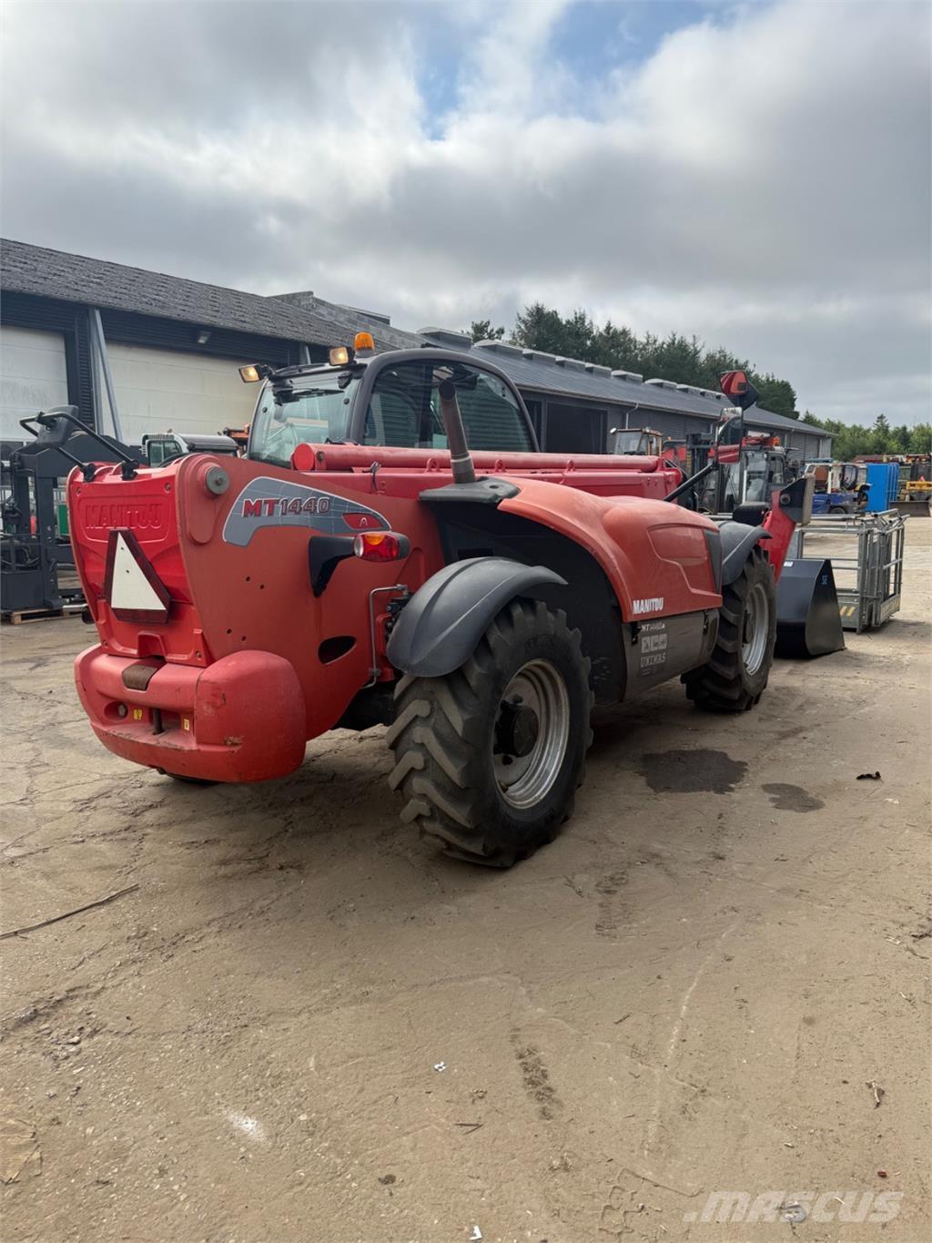 Manitou MT1440 Телескопические погрузчики