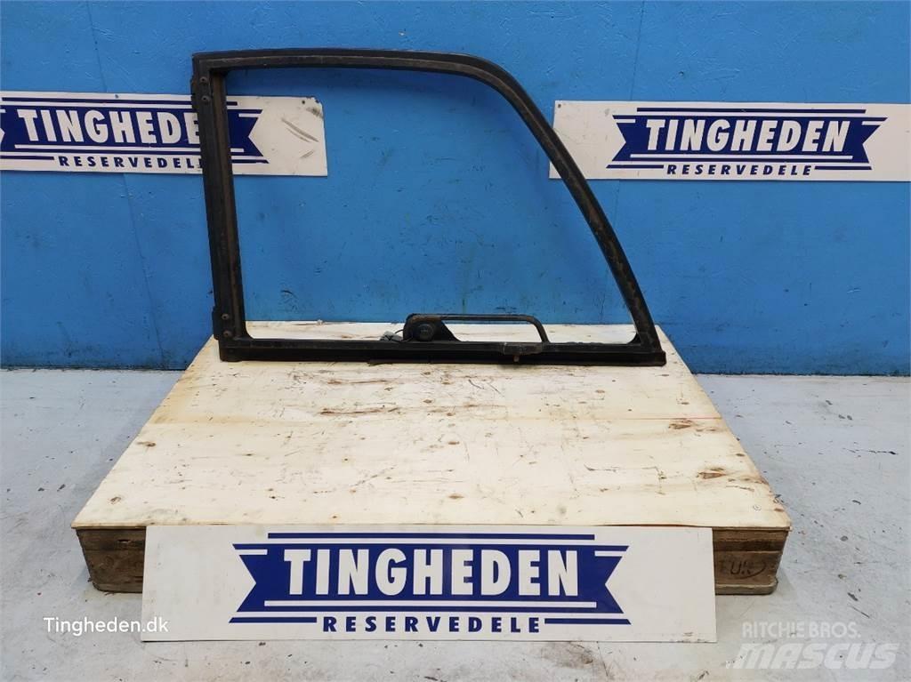 Manitou MT932 Кабины и интерьер
