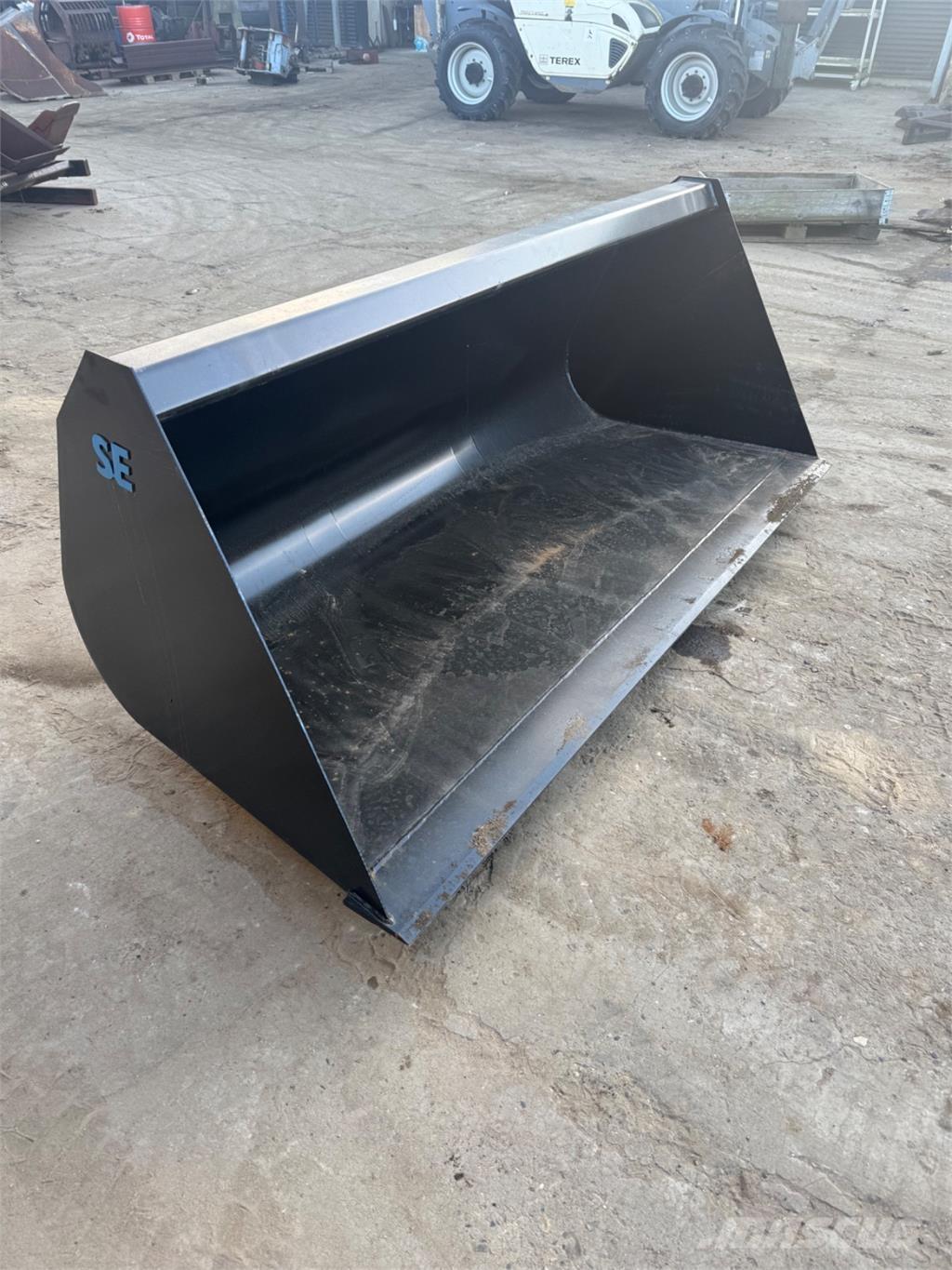 Manitou skovl Ковши