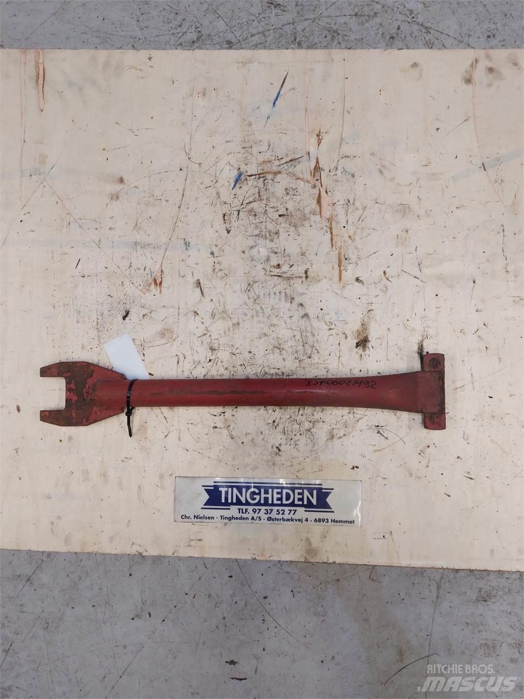 Massey Ferguson  Пескоразбрасыватели