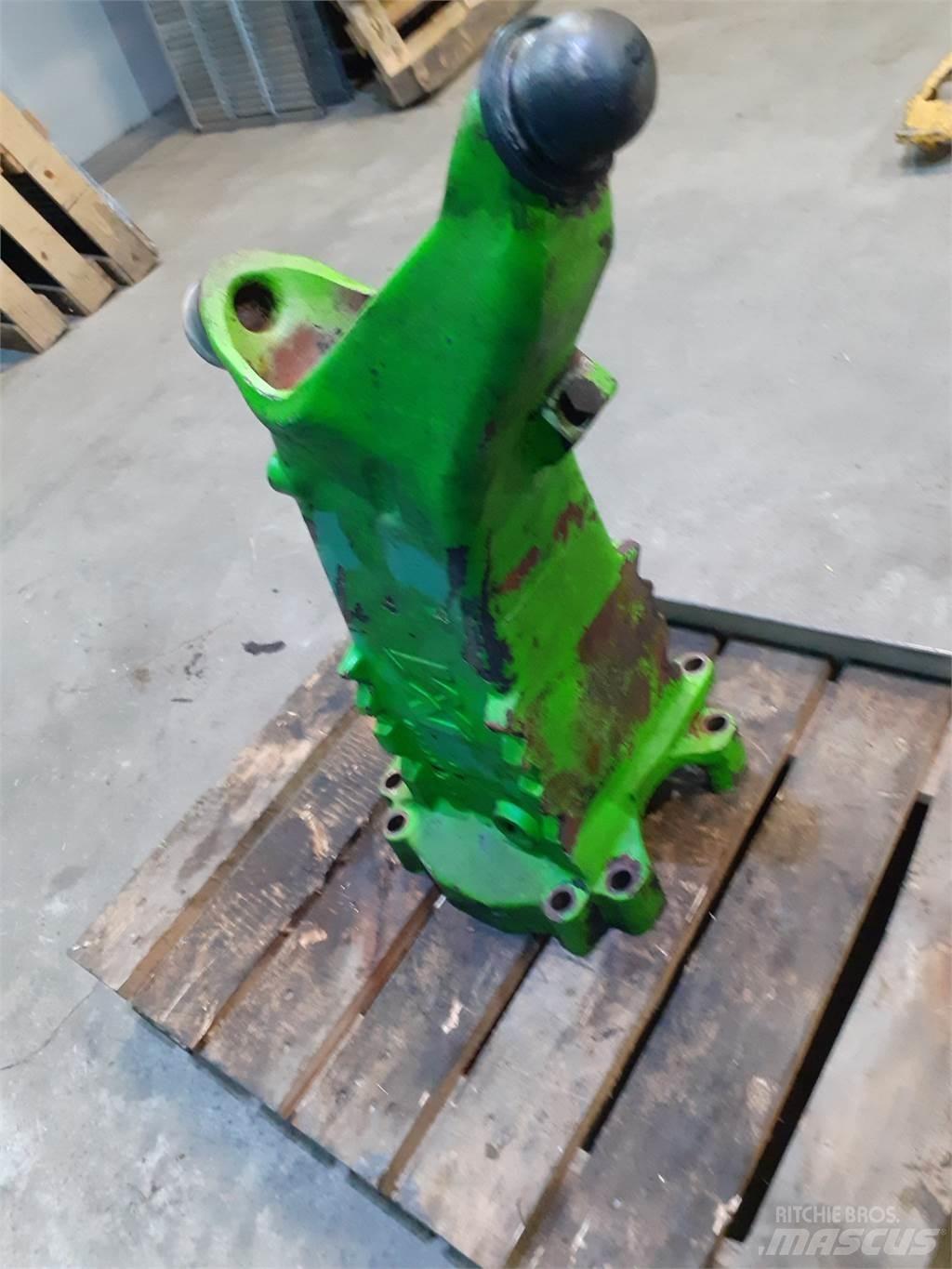 Merlo 28.7 Оси