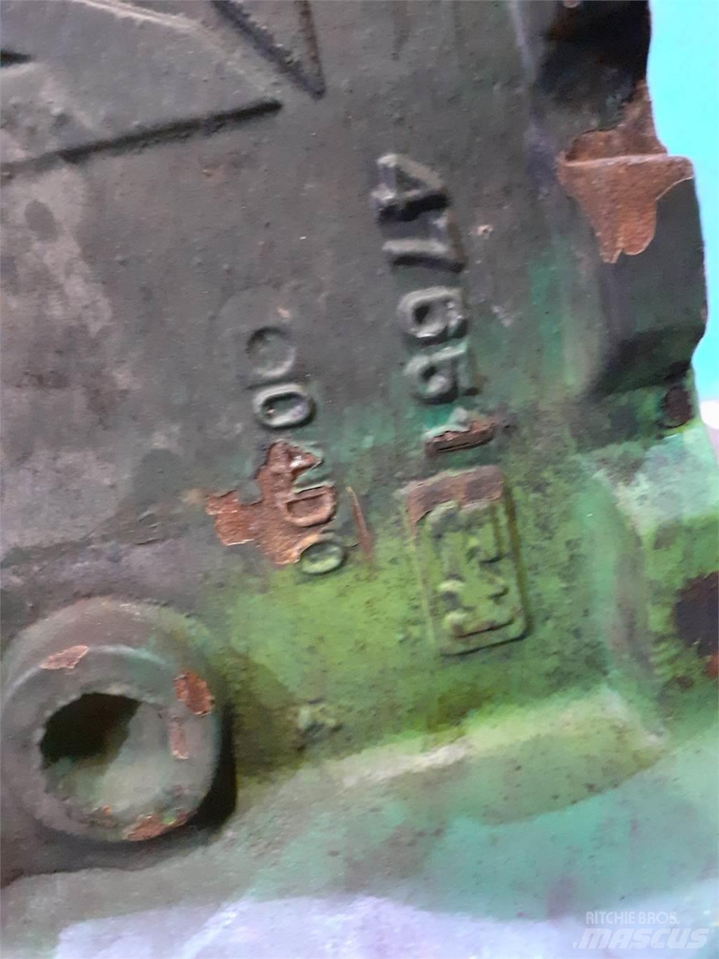 Merlo 30.9 Оси