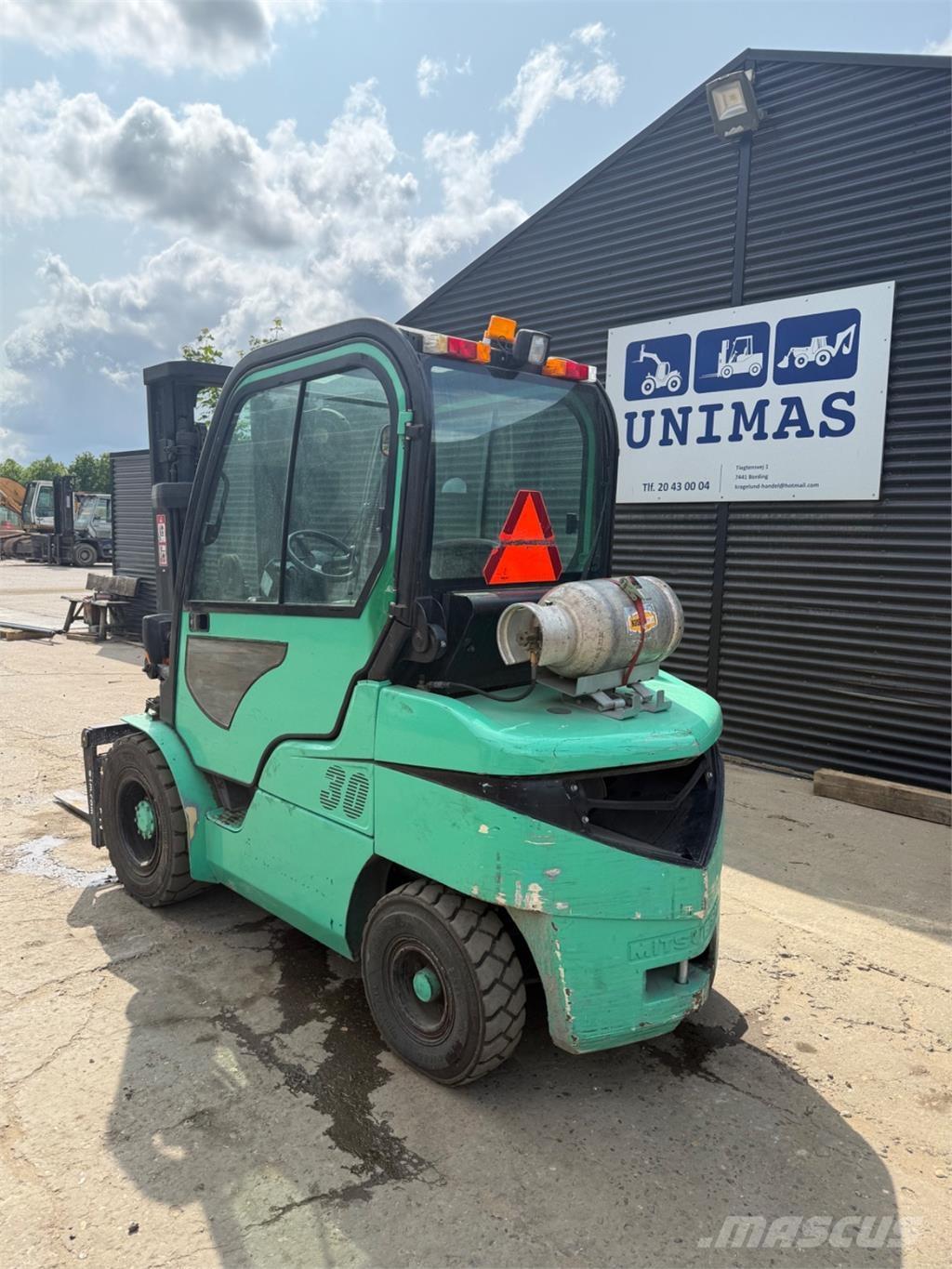 Mitsubishi FG30 Газовые погрузчики