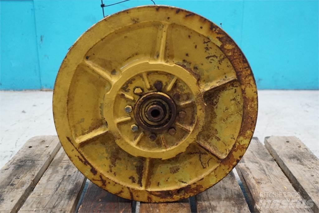 New Holland 1540 Сельхозтехника - Другие