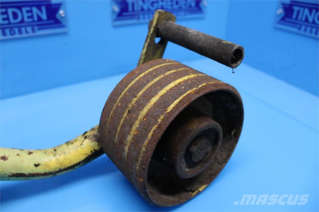 New Holland 1550 Сельхозтехника - Другие