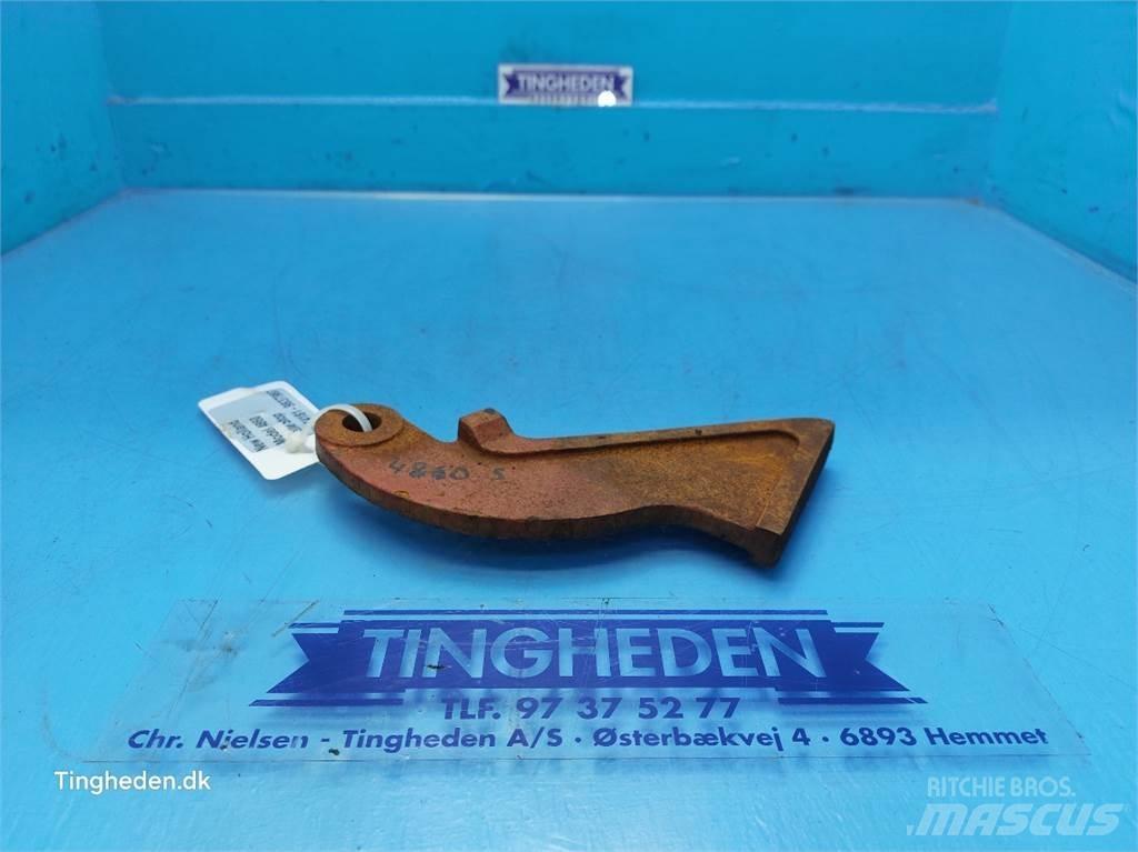 New Holland 4860 Сельхозтехника - Другие