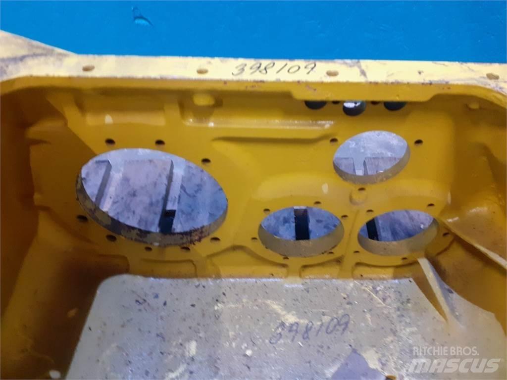 New Holland 8080 Трансмиссии