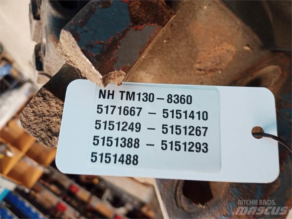 New Holland 8360 Навесное оборудование и запчасти