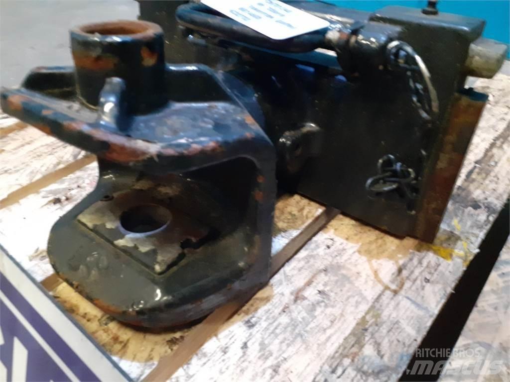 New Holland 8670 Навесное оборудование и запчасти