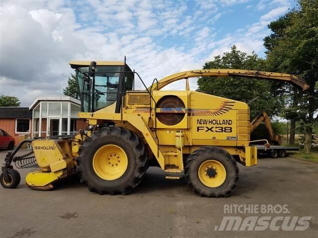 New Holland FX38 Самоходные кормоуборочные комбайны
