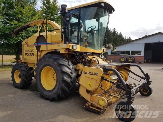 New Holland FX38 Самоходные кормоуборочные комбайны