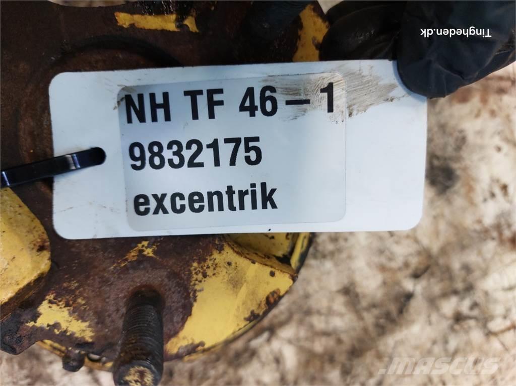 New Holland TF46 Пескоразбрасыватели