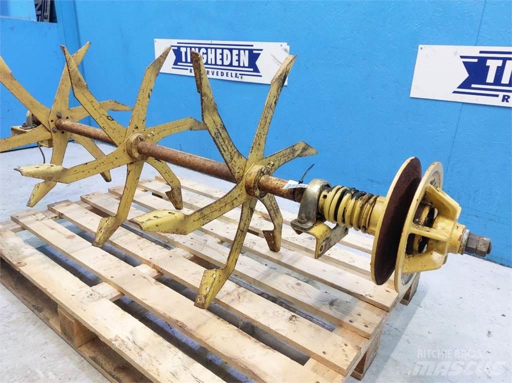 New Holland TX65 Пескоразбрасыватели