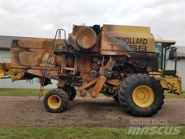 New Holland TX68 Зерноуборочные комбайны