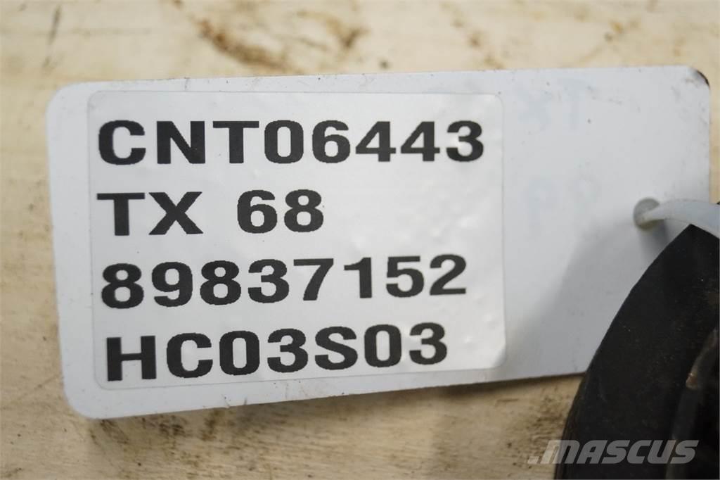New Holland TX68 Трансмиссии