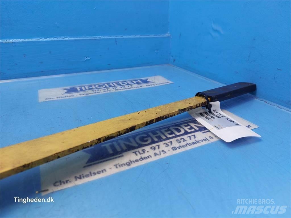 New Holland TX68 Сельхозтехника - Другие