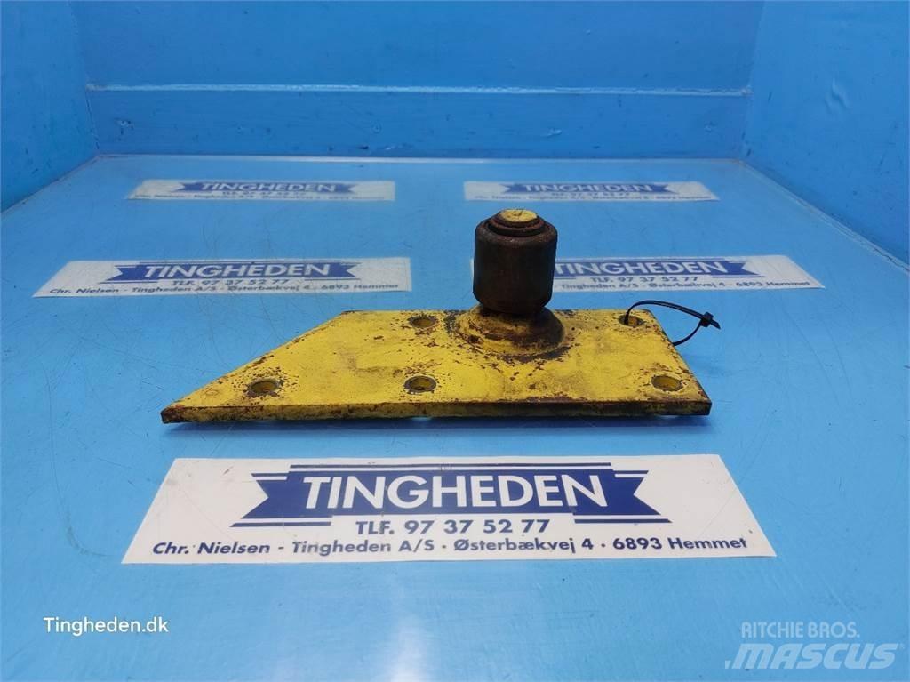 New Holland TX68 Пескоразбрасыватели