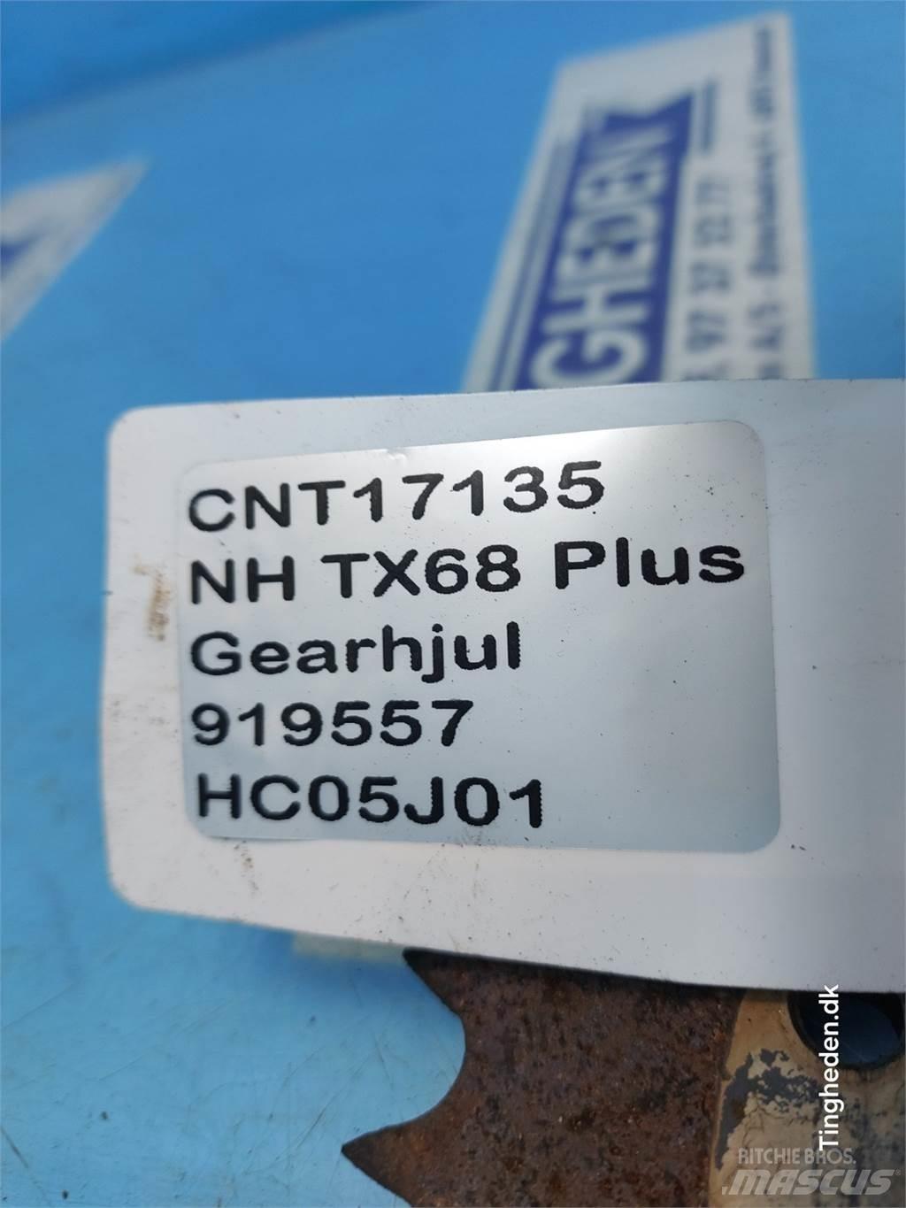 New Holland TX68 Пескоразбрасыватели