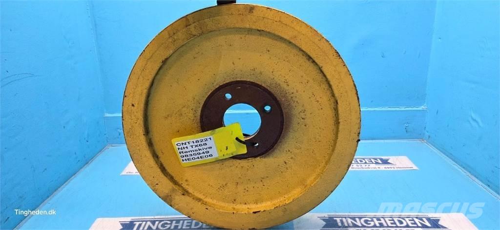 New Holland TX68 Сельхозтехника - Другие