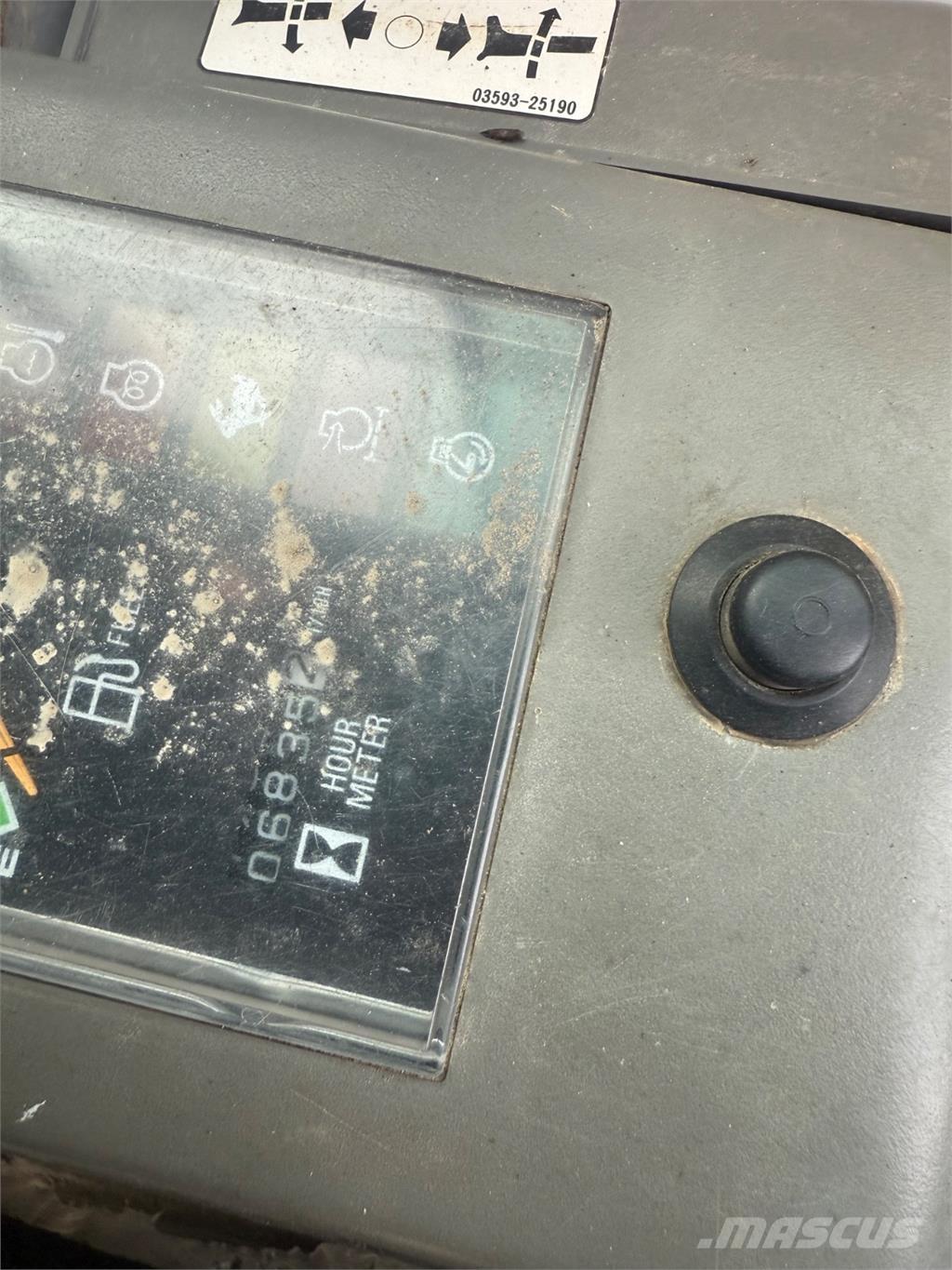 Takeuchi TB145 Гусеничные экскаваторы