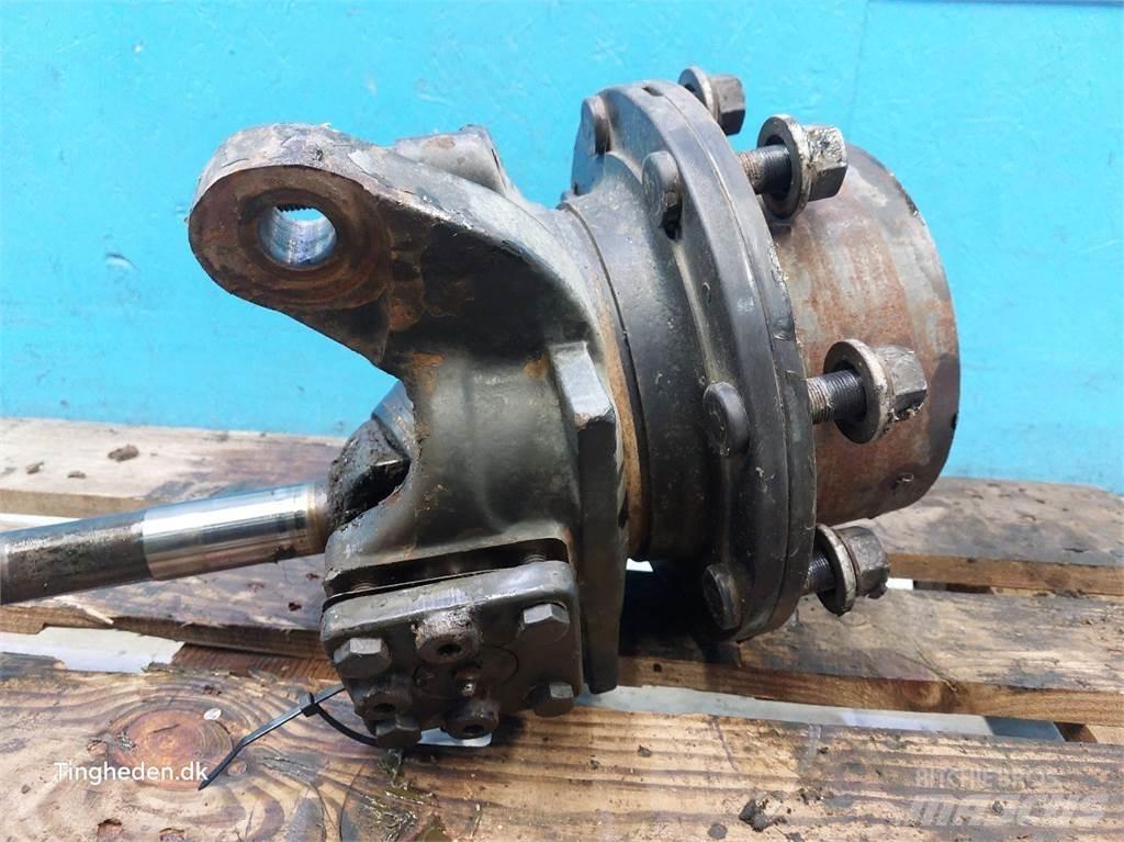Valmet 8050 Навесное оборудование и запчасти