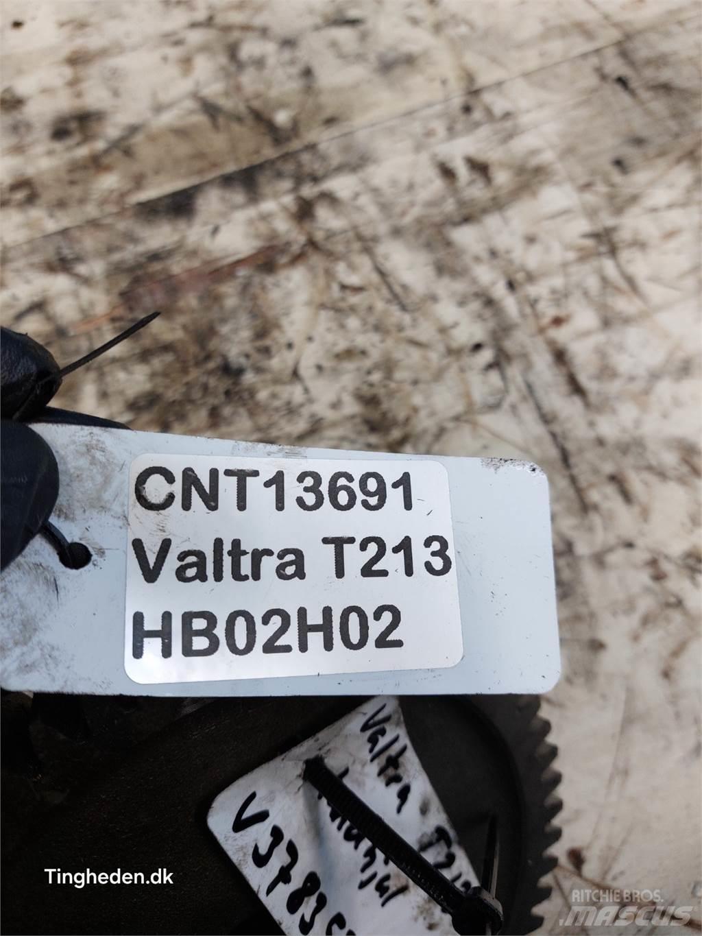 Valtra T213 Трансмиссии