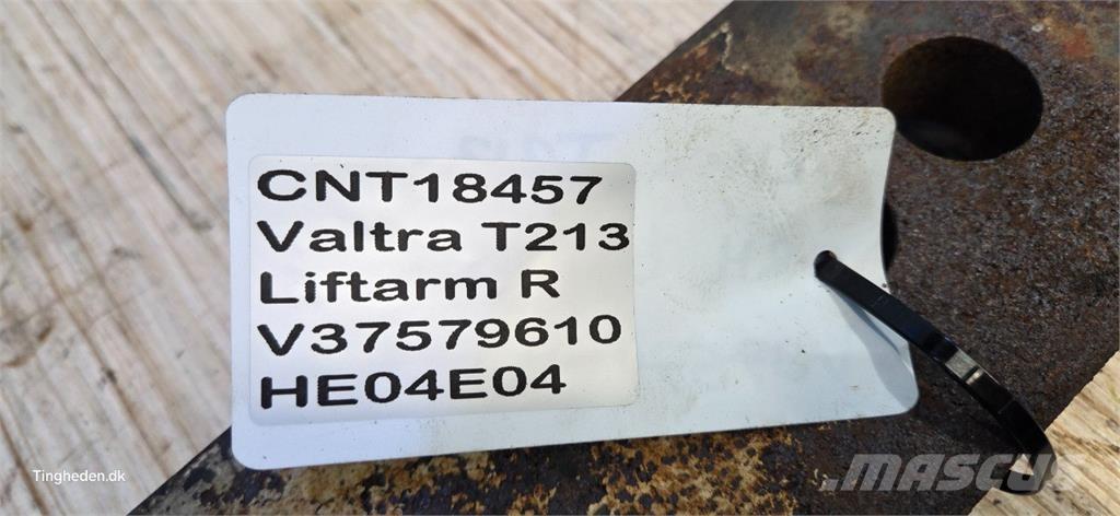 Valtra T213 Навесное оборудование и запчасти