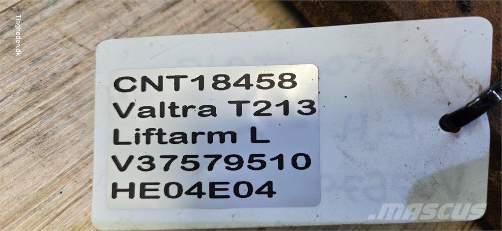 Valtra T213 Навесное оборудование и запчасти
