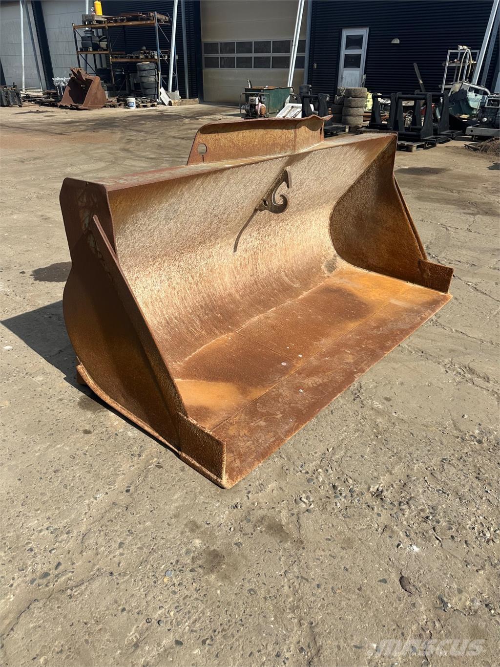 Volvo 2500mm Бульдозерные отвалы