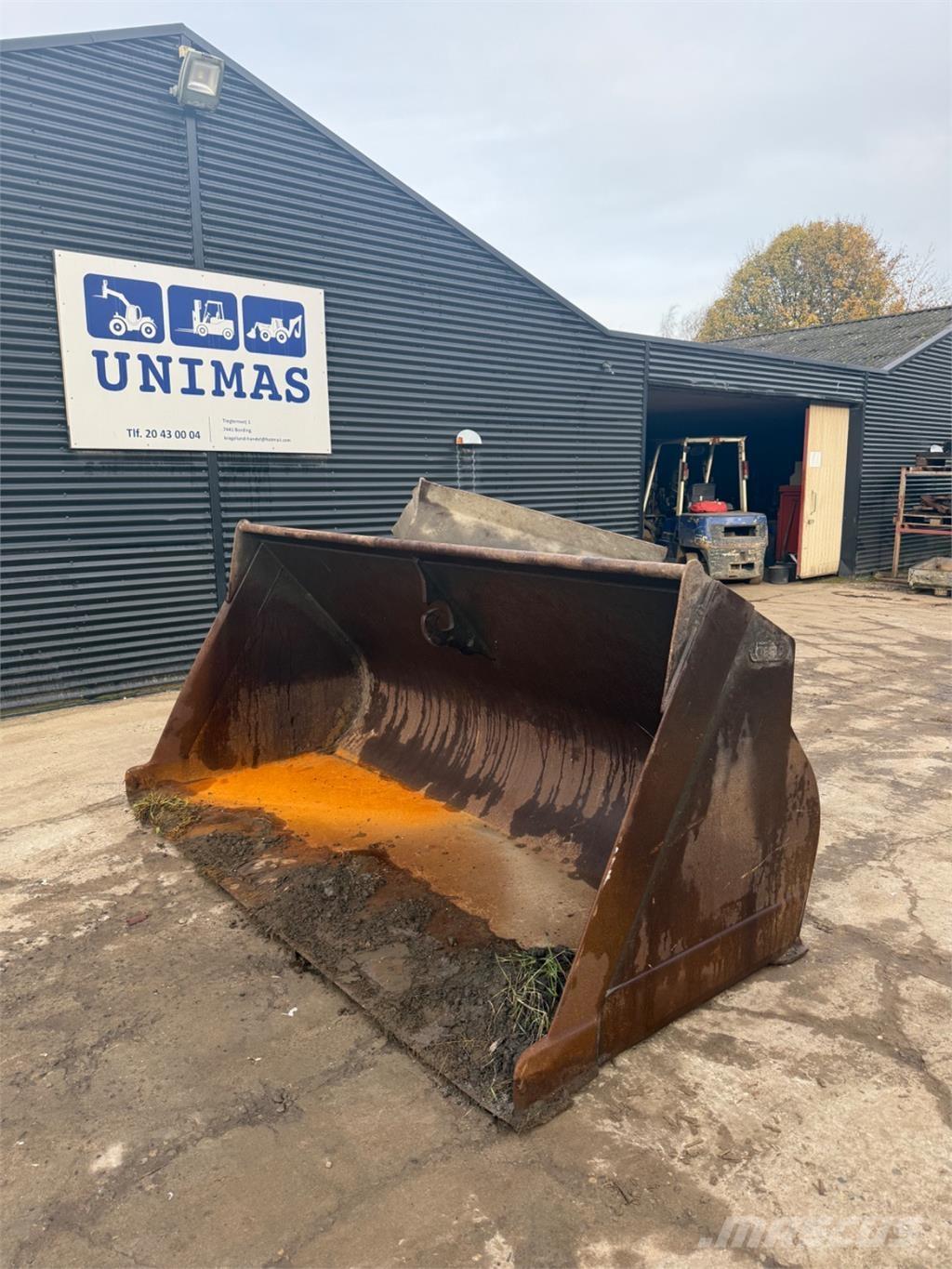 Volvo skifte Бульдозерные отвалы