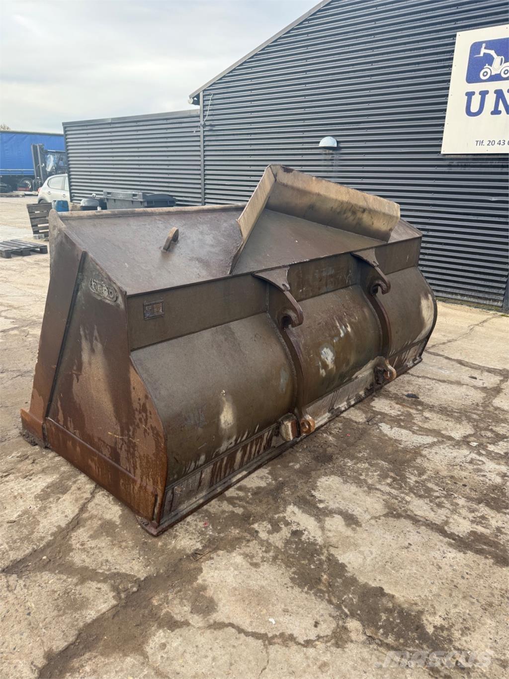 Volvo skifte Бульдозерные отвалы