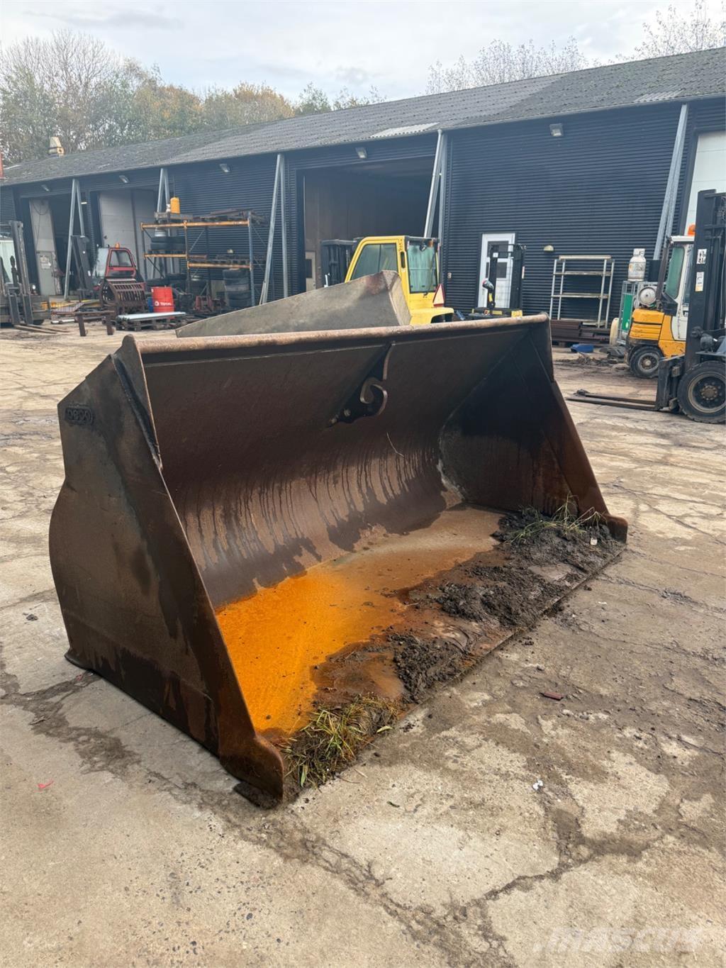 Volvo skifte Бульдозерные отвалы