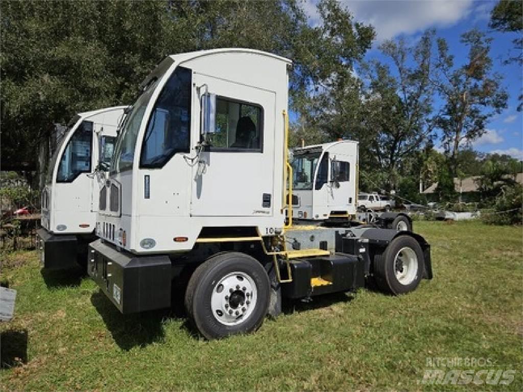 Autocar ACTT42 Терминальные тягачи