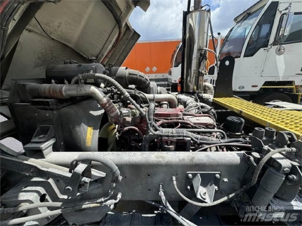 Autocar ACTT42 Терминальные тягачи