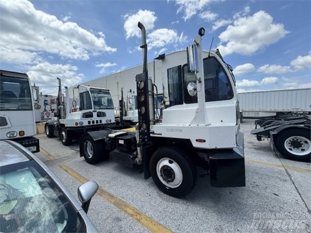Autocar ACTT42 Терминальные тягачи