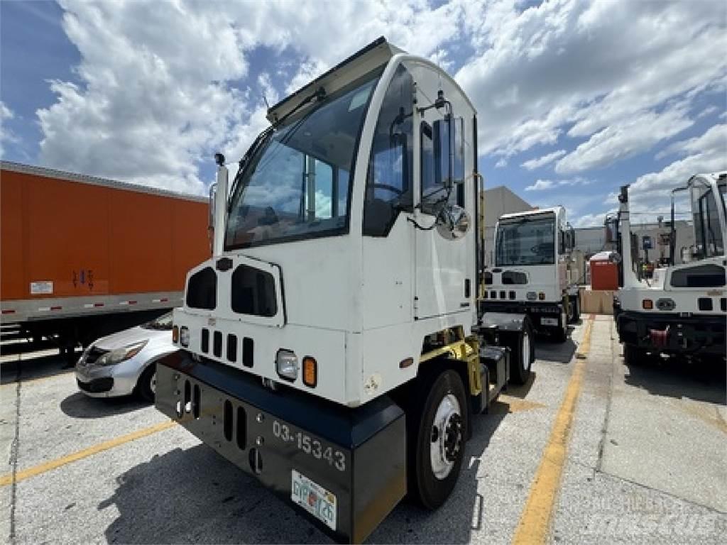 Autocar ACTT42 Терминальные тягачи