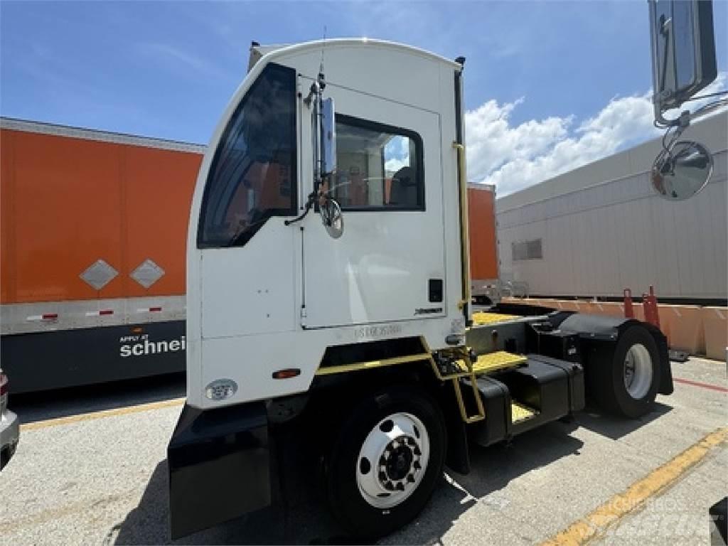 Autocar ACTT42 Терминальные тягачи
