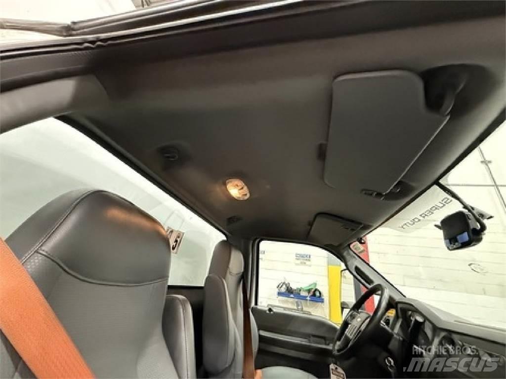 Ford F650 Грузовики для доставки напитков