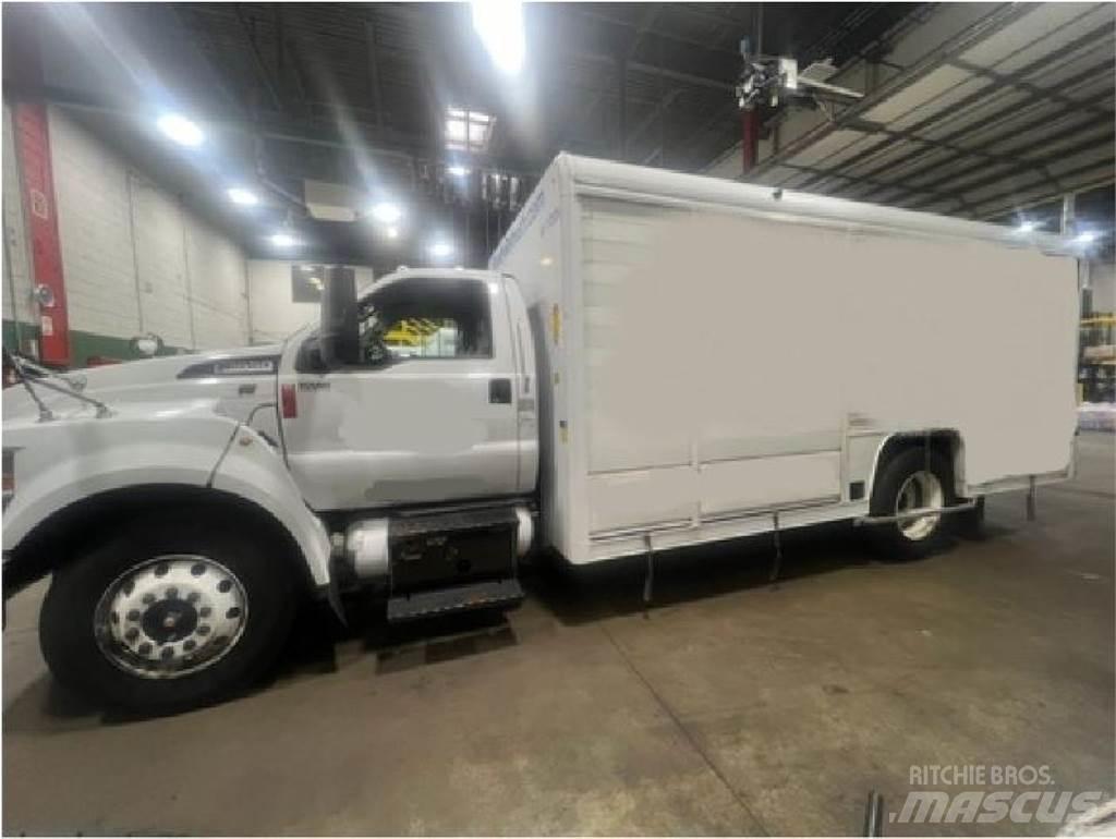 Ford F650 Грузовики для доставки напитков