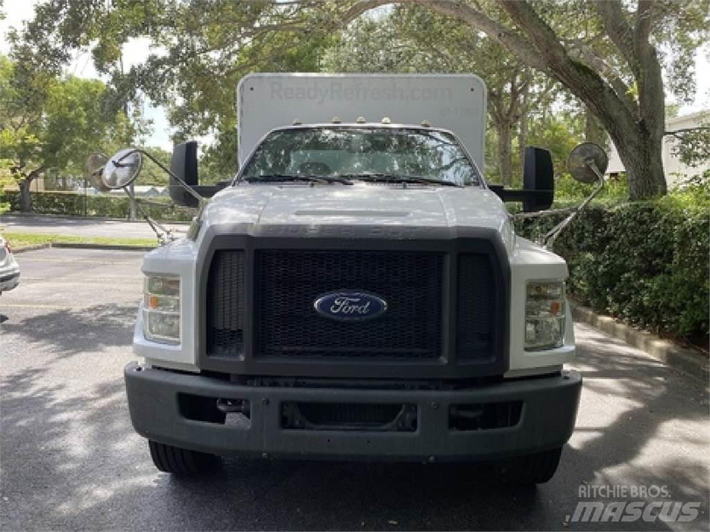 Ford F650 Грузовики для доставки напитков