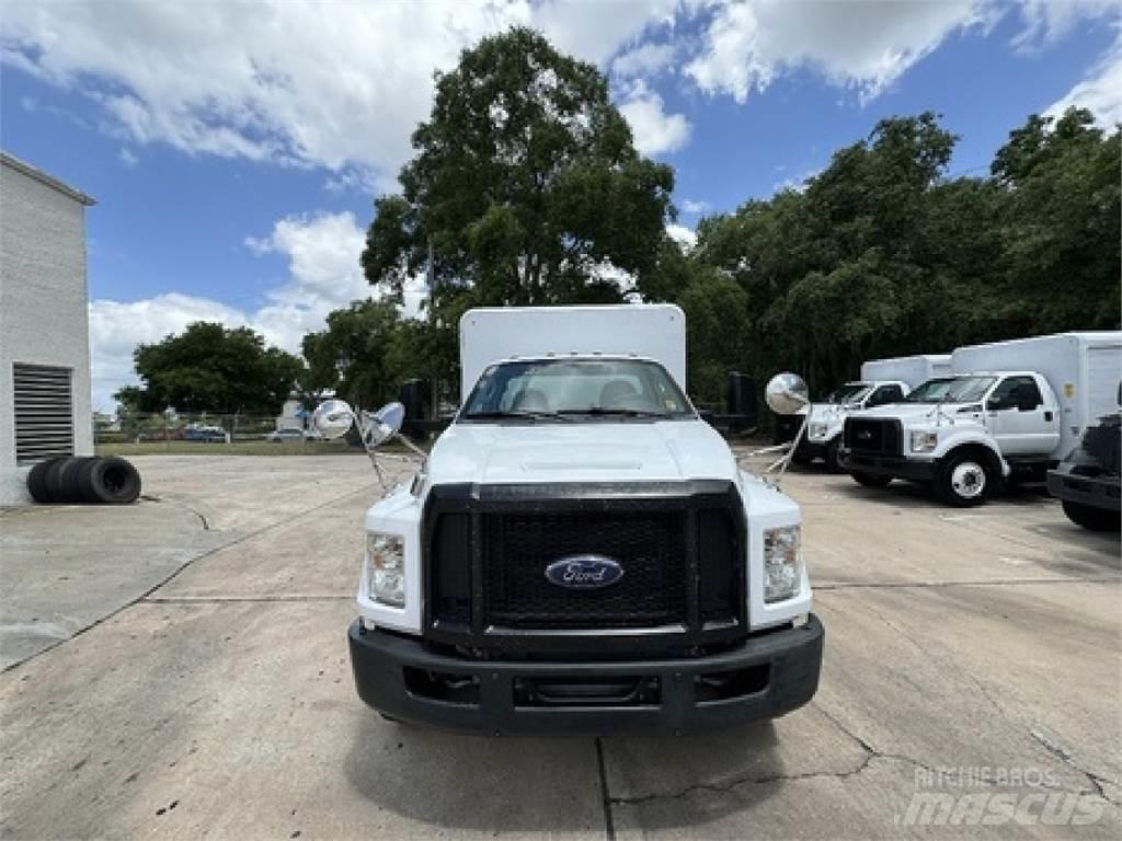 Ford F650 Грузовики для доставки напитков