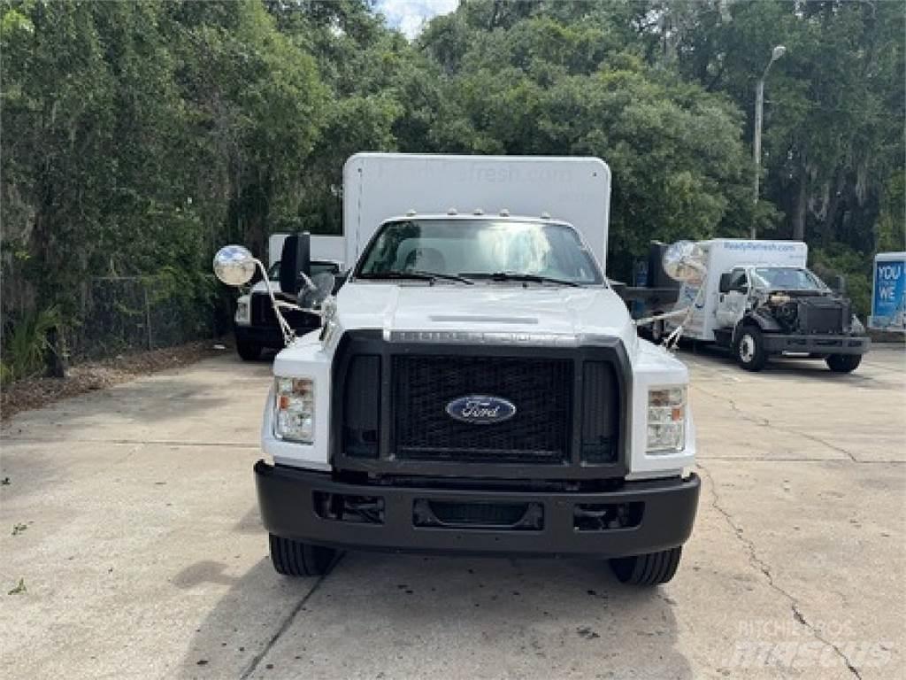 Ford F650 Грузовики для доставки напитков