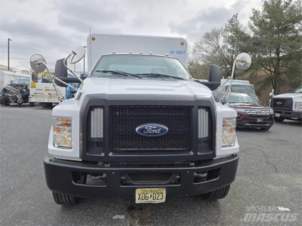 Ford F650 Грузовики для доставки напитков