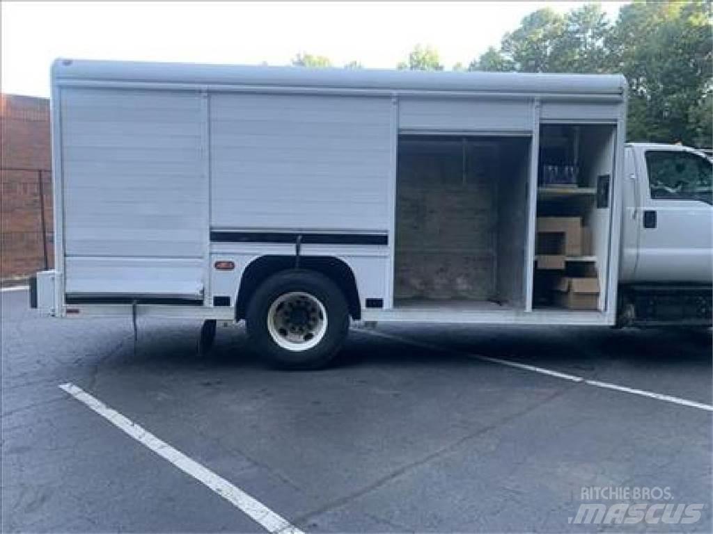 Ford F750 Грузовики для доставки напитков
